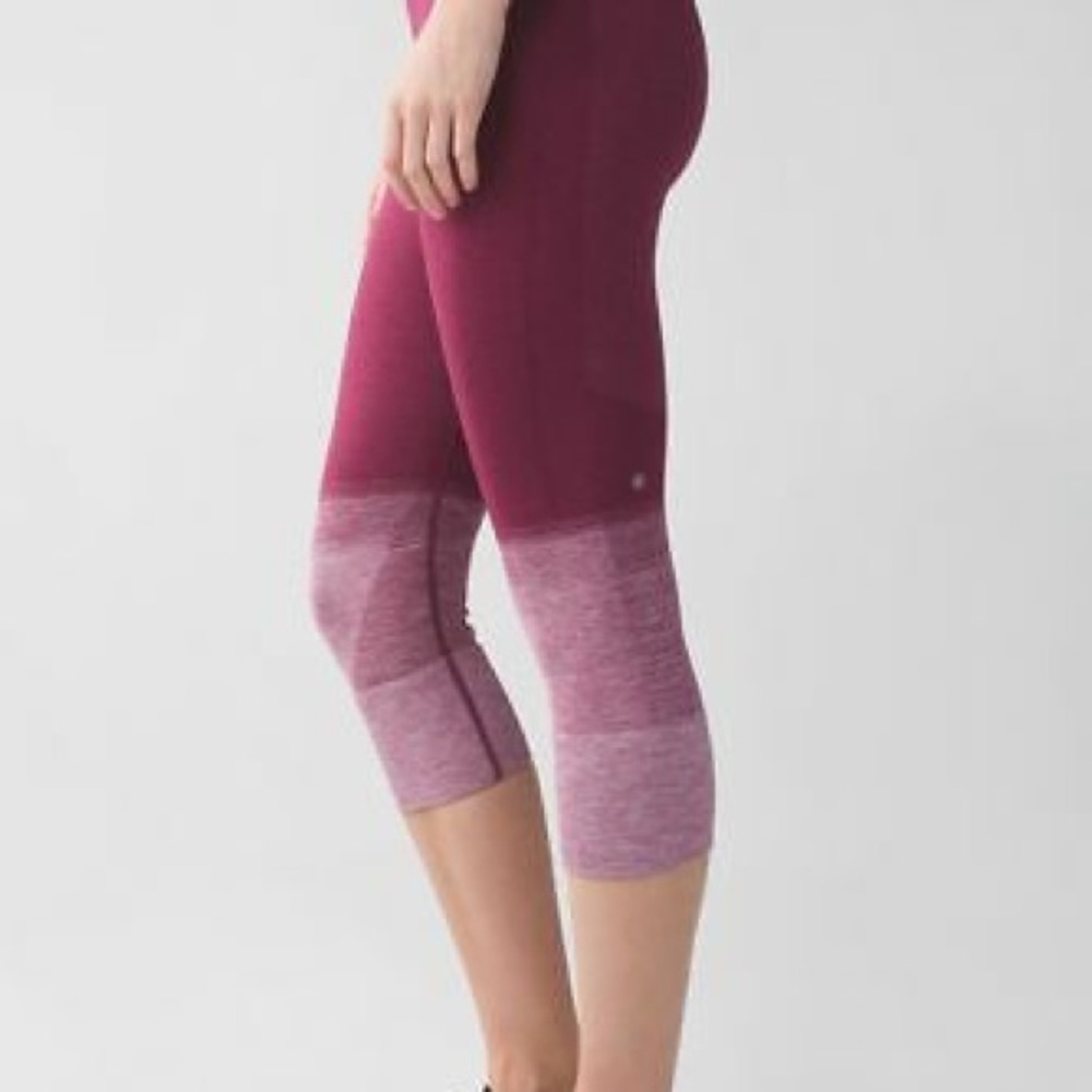 Lululemon “Seamlessly Street Crop”
